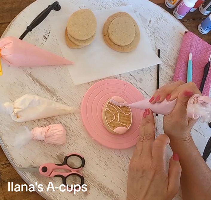 Sugar and Swirls - Easter Cookie Lesson - Image 3