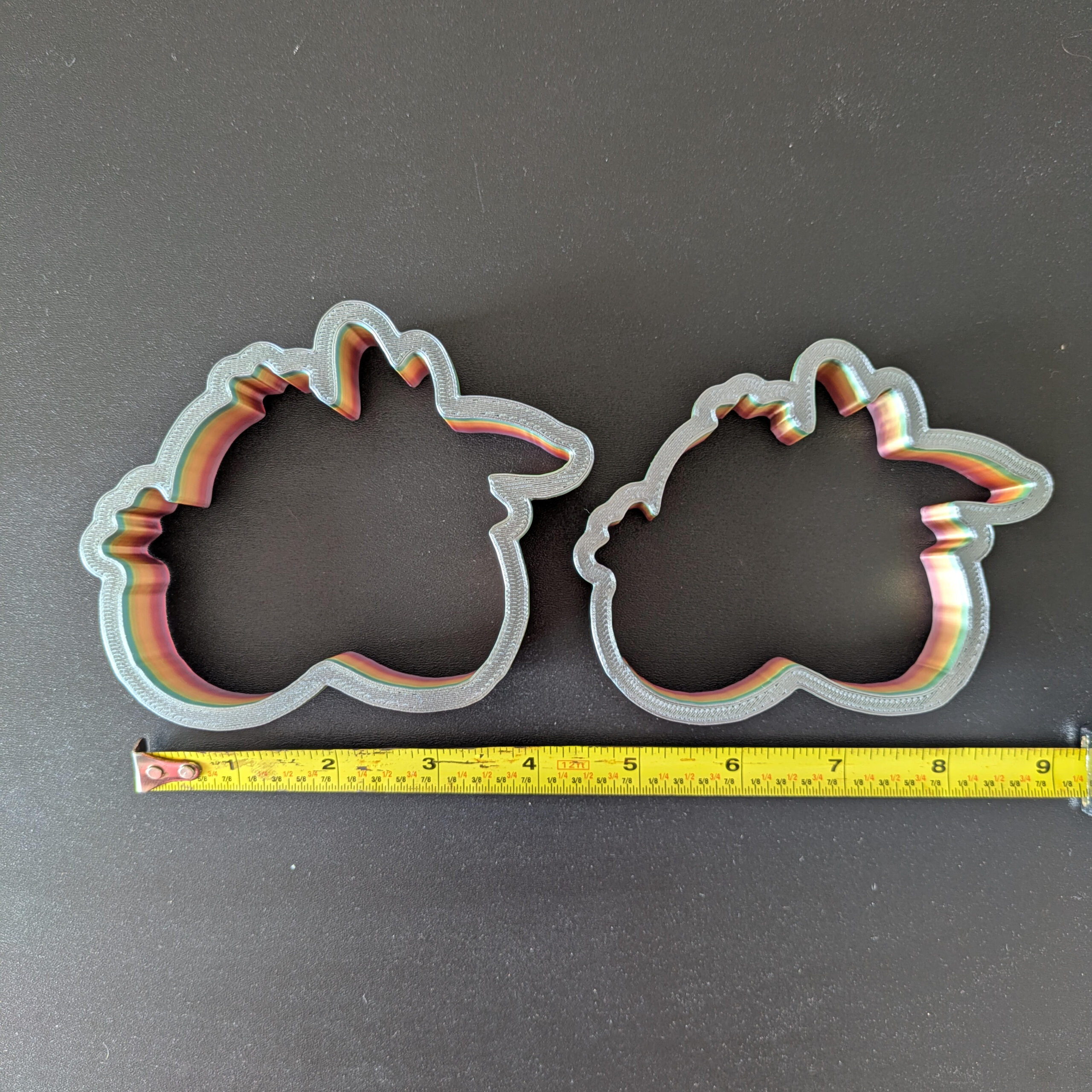 Red Crown Pomegranate Cluster Cookie Cutter - Image 3